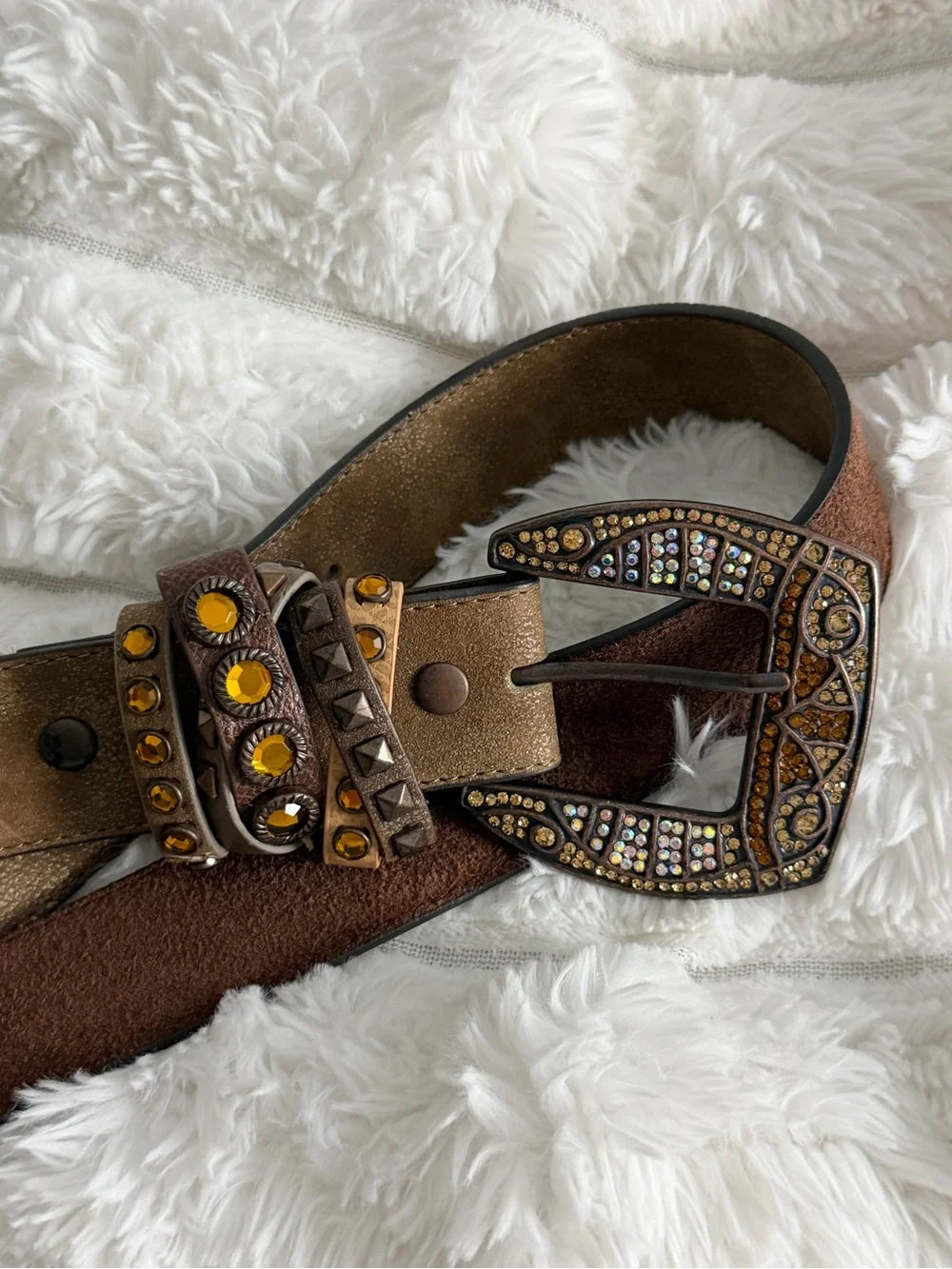 Embellished Brown Western-Style Women's Belt with Rhinestone Buckle